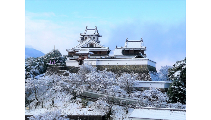明智光秀ゆかりの「福知山城」京都グランピング